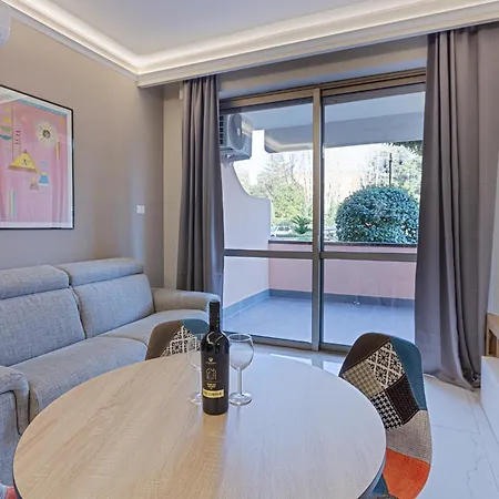 Aurelia Boutique Apartment Rome Exterior photo